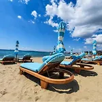 Luxury Rest Dolphin Club Слънчев бряг