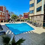 Luxury Rest Dolphin Club Апартамент Слънчев бряг