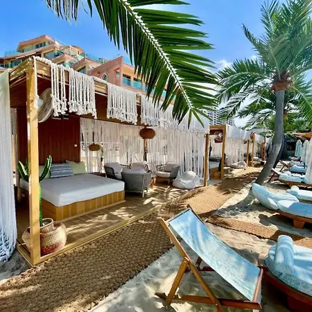 아파트 Luxury Rest Dolphin Club *